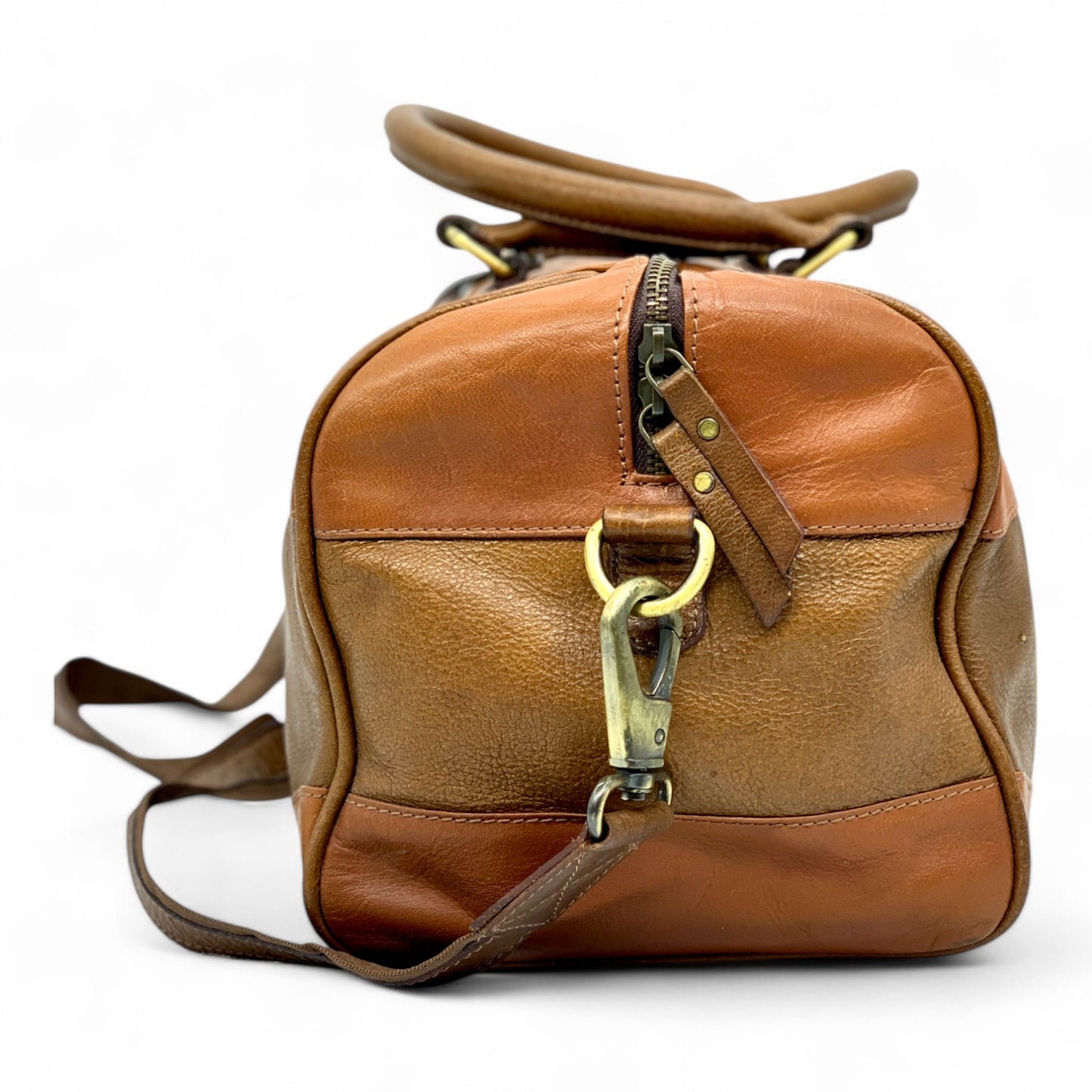 Premium Leather Duffle Bag, Perfect Weekender Bag & Stylish Travel Bags