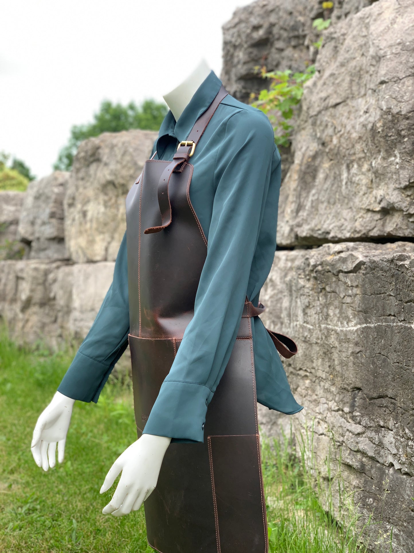 Full-Grain Leather Apron | Durable Handmade Work Apron for Craftsmen