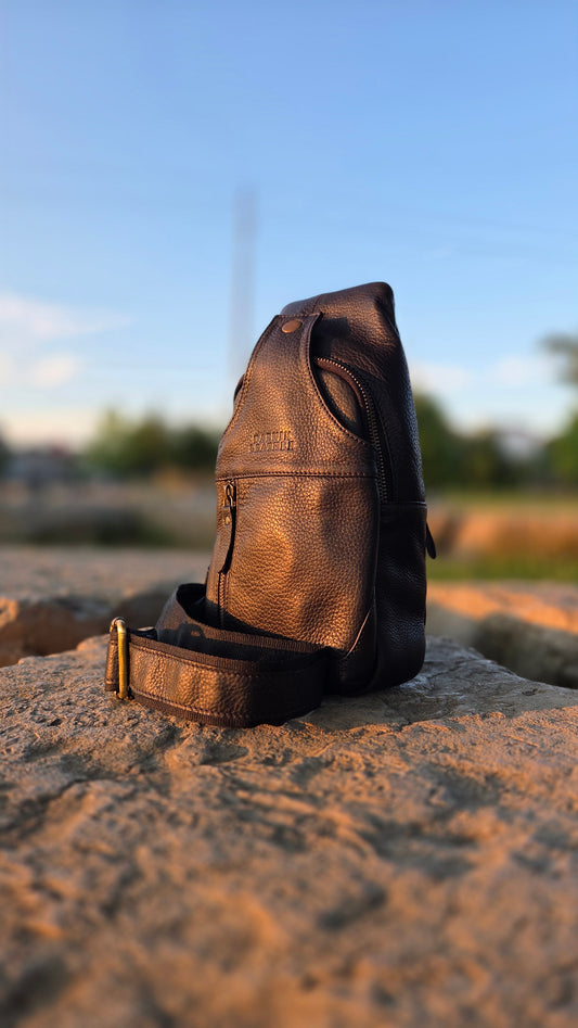 Best Genuine Leather Chest Bag – Stylish Crossbody Daypack & Durable Sling Bag