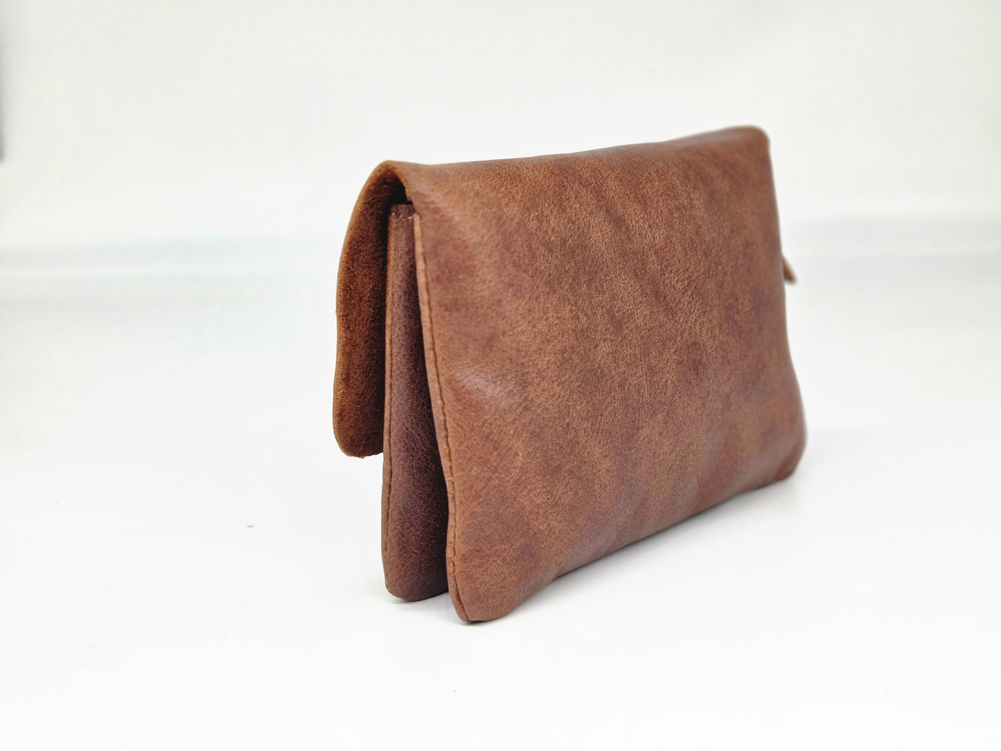 Handcrafted Brown Leather Ladies Purse – Classic Beauty with Everyday Function