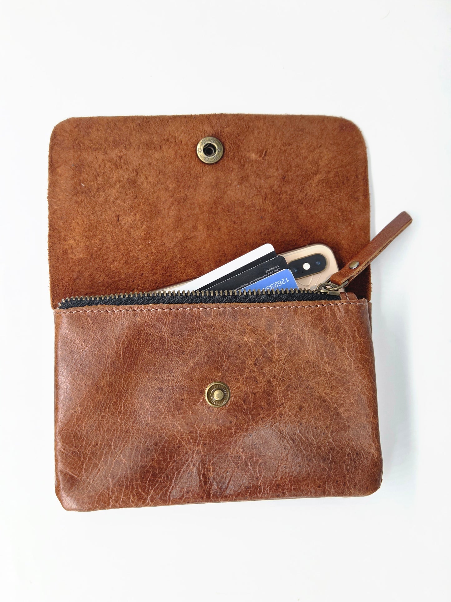Handcrafted Brown Leather Ladies Purse – Classic Beauty with Everyday Function