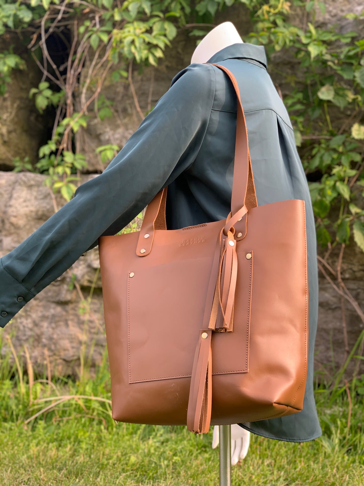 Ladies Tote with Fringes