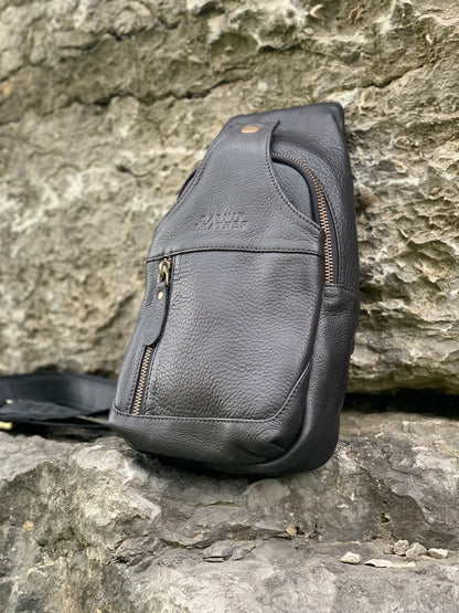 Best Genuine Black Leather Chest Bag – Stylish Crossbody Daypack & Durable Sling Bag